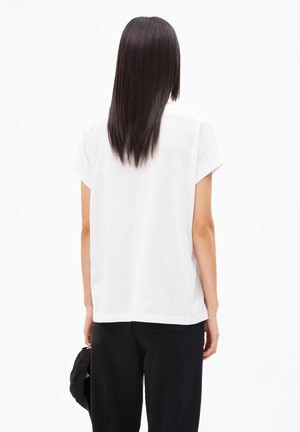Idaara t-shirt - white from Brand Mission