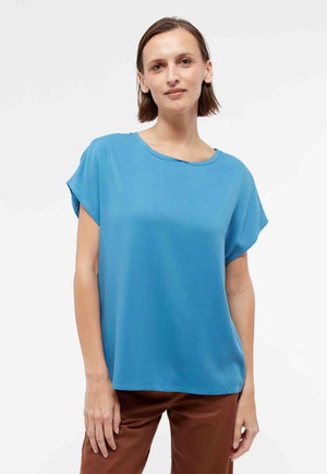 Fenna top - gentle blue from Brand Mission