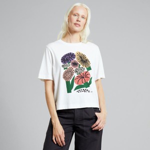 T-shirt vadstena - flowers white from Brand Mission