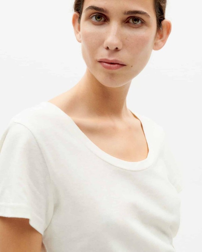 Regina t-shirt - ivory from Brand Mission