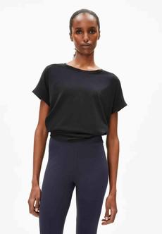Idaara t-shirt - black via Brand Mission