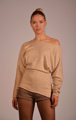 Nova Trui from C by Stories