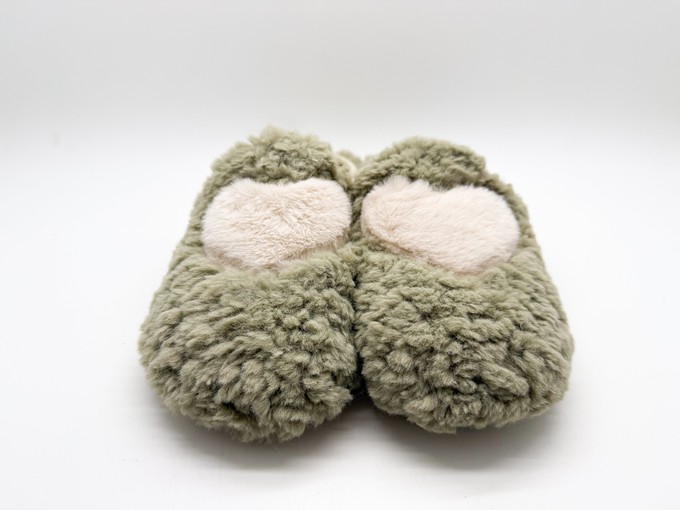 thies 1856 ® Rec Fluffy Heart Slipper vegan emerald from COILEX