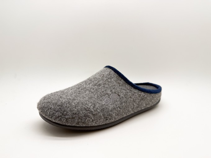 thies 1856 ® PET Piping Slipper vegan grey from COILEX