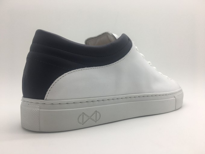 nat-2™ Sleek Low white navy (W/M/X) from COILEX