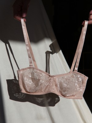 Bandeau bra with lace from Comazo