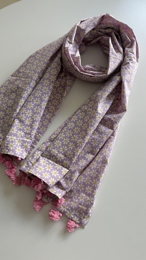 katoenen sjaal lila flowers from Common & Sense