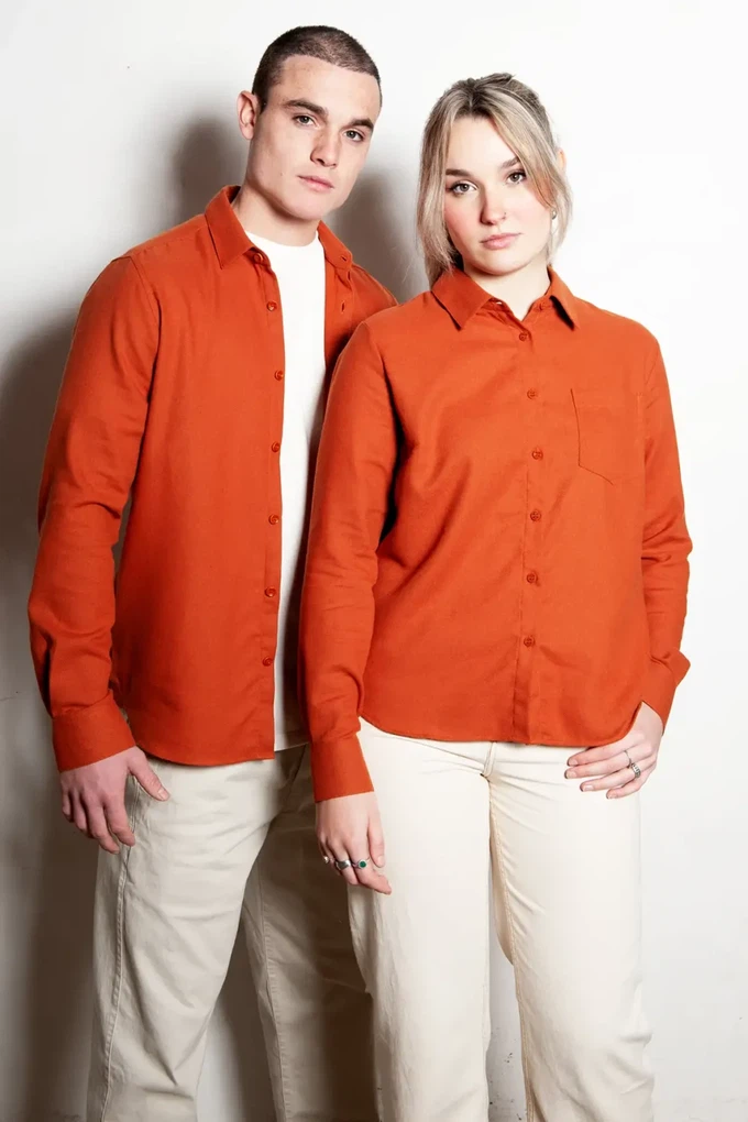 Duurzame blouse Zihull | burned orange from common|era sustainable fashion