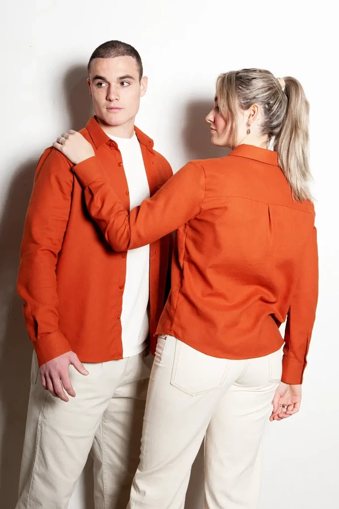 Duurzame blouse Zihull | burned orange from common|era sustainable fashion