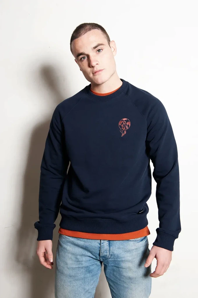 Duurzame sweater Wale | navy blue from common|era sustainable fashion