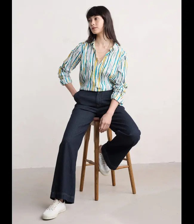 SEASALT CORNWALL •• Larissa Shirt | Painterly Stripe Chalk from De Groene Knoop