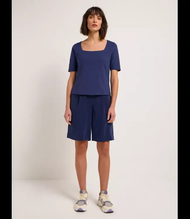 LANIUS •• Shirt with square neckline | Night Blue ~ Halbarmshirt from De Groene Knoop