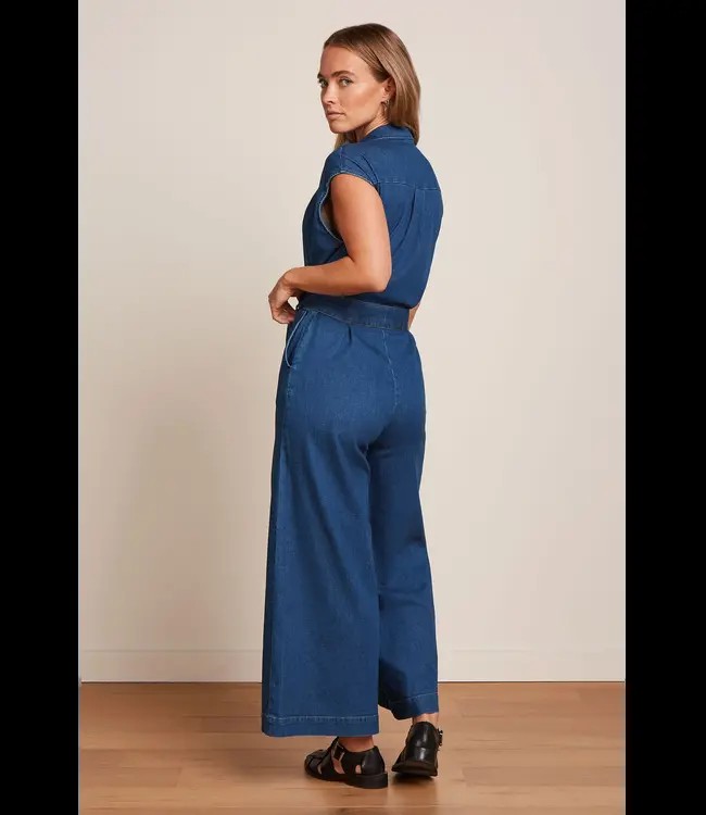 KING LOUIE •• Amy Jumpsuit Chambray | Denim Blue from De Groene Knoop