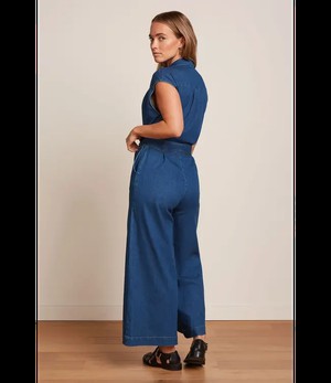 KING LOUIE •• Amy Jumpsuit Chambray | Denim Blue from De Groene Knoop