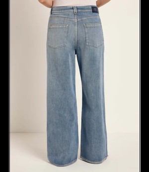 LANIUS •• Relaxed Jeans gemaakt van bio-katoen from De Groene Knoop