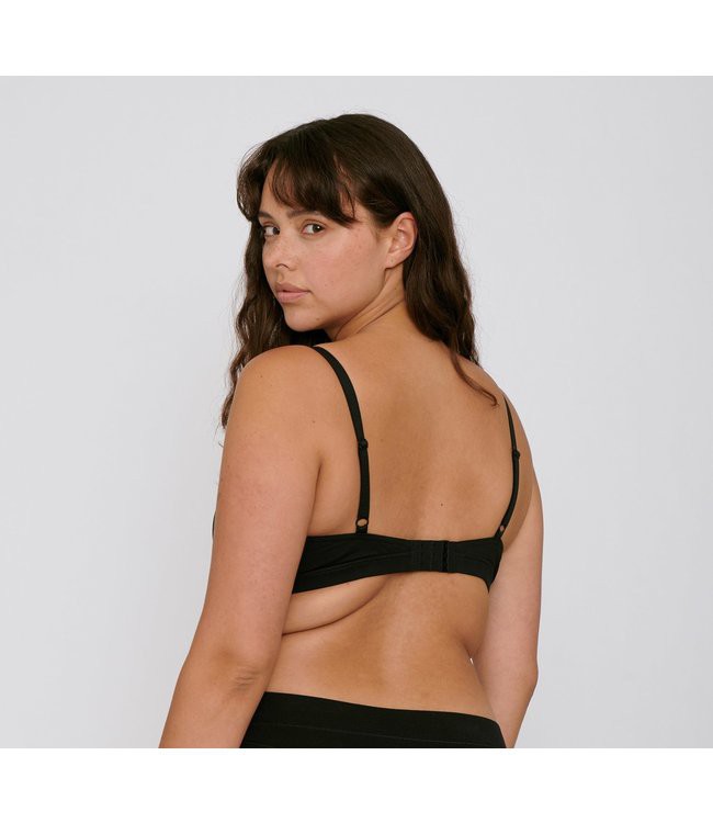 Organic Basics •• Organic Cotton Classic Bra | Black from De Groene Knoop