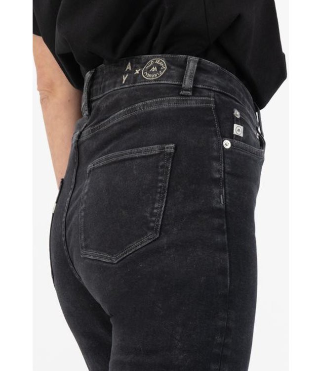 MUD Jeans •• Jeans SimpleChique Medium Stone Black from De Groene Knoop