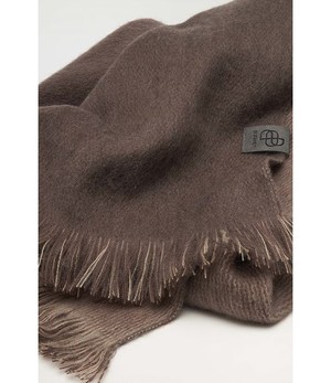 Bufandy •• Brushed Doble Fudge Truffle | Alpaca Shawl from De Groene Knoop