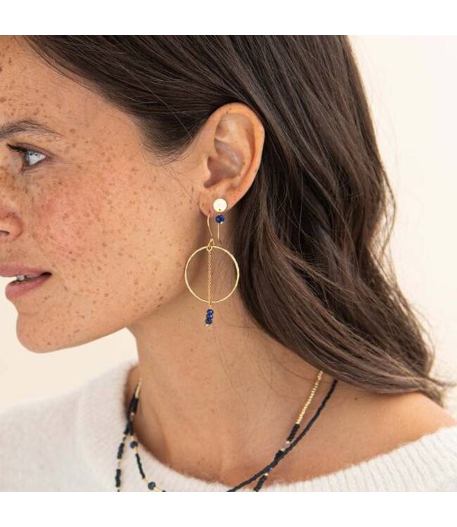 A BEAUTIFUL STORY •• Oorbellen Talent Lapis Lazuli Verguld from De Groene Knoop