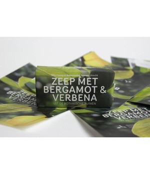 WERFZEEP •• Botanische Tuinenzeep - bergamot & verbena from De Groene Knoop