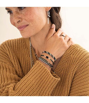 A BEAUTIFUL STORY •• Armband Commitment Zwarte Onyx Zilverkleurige from De Groene Knoop