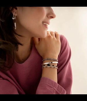 A BEAUTIFUL STORY •• Competent Garnet Bracelet SC | Zilver from De Groene Knoop