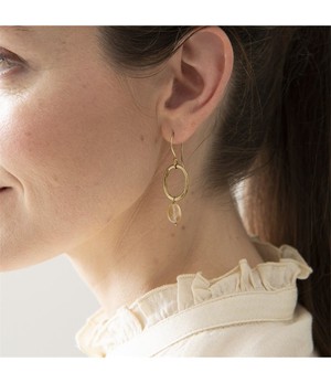 A BEAUTIFUL STORY •• Graceful Citrine Goud Oorbellen from De Groene Knoop