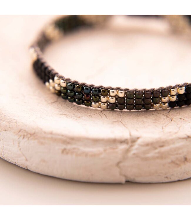 A BEAUTIFUL STORY •• Armband Commitment Zwarte Onyx Zilverkleurige from De Groene Knoop