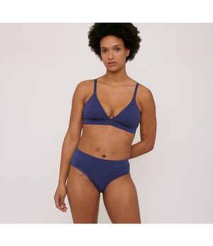 Organic Basics •• Organic Cotton Triangle Bra | Cobalt from De Groene Knoop