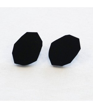 Studio NokNok •• oorbellen | STUD.09 BLACK from De Groene Knoop