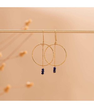 A BEAUTIFUL STORY •• Oorbellen Talent Lapis Lazuli Verguld from De Groene Knoop