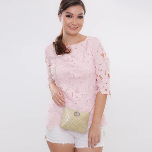 Trisha Clutch Cream from Disenyo