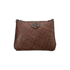 Trisha Clutch Brown via Disenyo