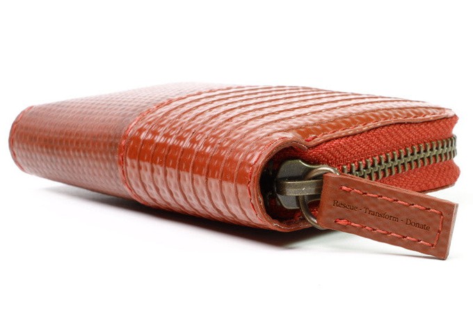 Pocket / Bag Organiser | Fire-hose from Elvis & Kresse