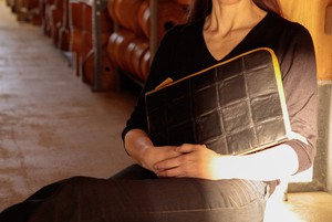 Leather Folio Laptop Case from Elvis & Kresse
