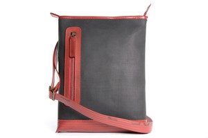 Reporter Bag | Printing Blanket & Fire-hose from Elvis & Kresse