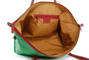 Weekend Bag | Leather & Fire-hose from Elvis & Kresse