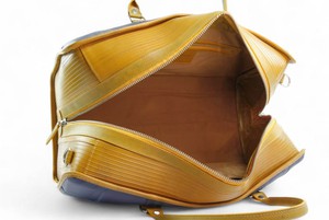 Overnight Bag | Leather & Fire-hose from Elvis & Kresse