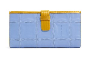 Travel Wallet | Leather & Fire-hose from Elvis & Kresse