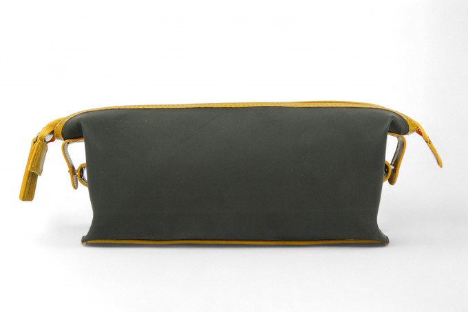 Medium Washbag | Printing Blanket & Fire-hose from Elvis & Kresse