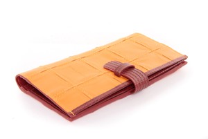 Travel Wallet | Leather & Fire-hose from Elvis & Kresse