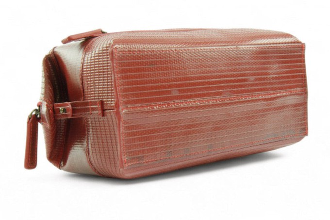Large Washbag | Fire-hose from Elvis & Kresse