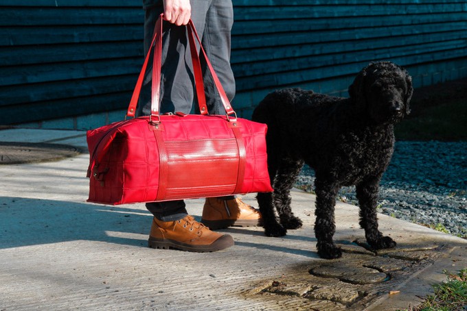 Weekend Bag | Leather & Fire-hose from Elvis & Kresse