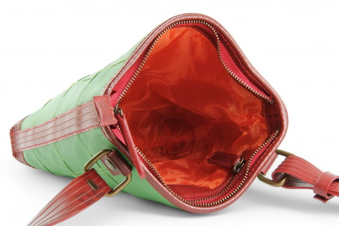 Reporter Bag | Leather & Fire-hose from Elvis & Kresse