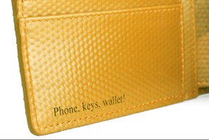 Compact Wallet | Leather & Fire-hose from Elvis & Kresse