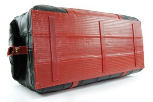 Weekend Bag | Leather & Fire-hose from Elvis & Kresse