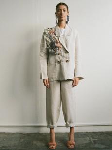 Ethically Made Beige Linen Suit With Trim van Fanfare Label