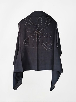 cape infinity duo kala organic cotton black (single layer) from Fifth Origins