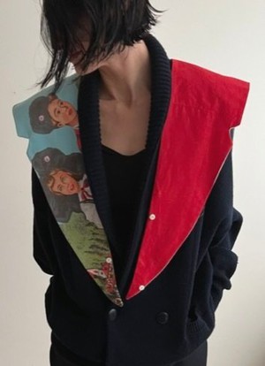 The “RED POPPIES” Upcycled statement collar art painting and embroidered cardigan from Fitolojio Workshop