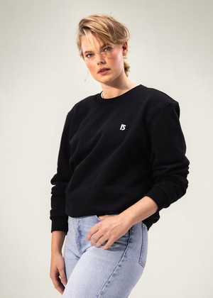 Sweater Sammie | Unisex from Five Line Label